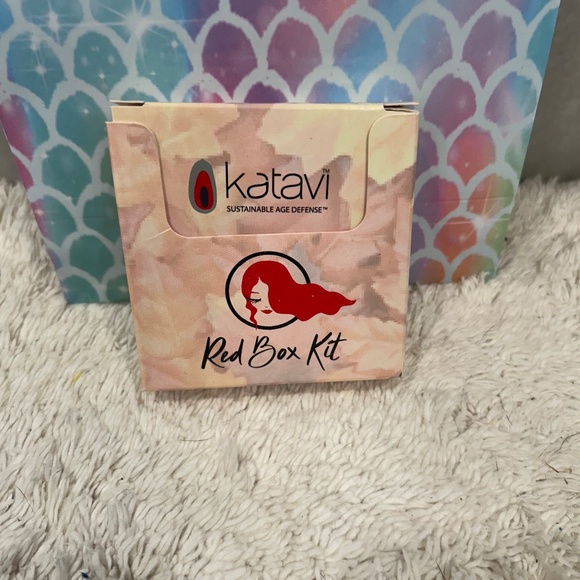 Red Box kit - Picture 2 of 2